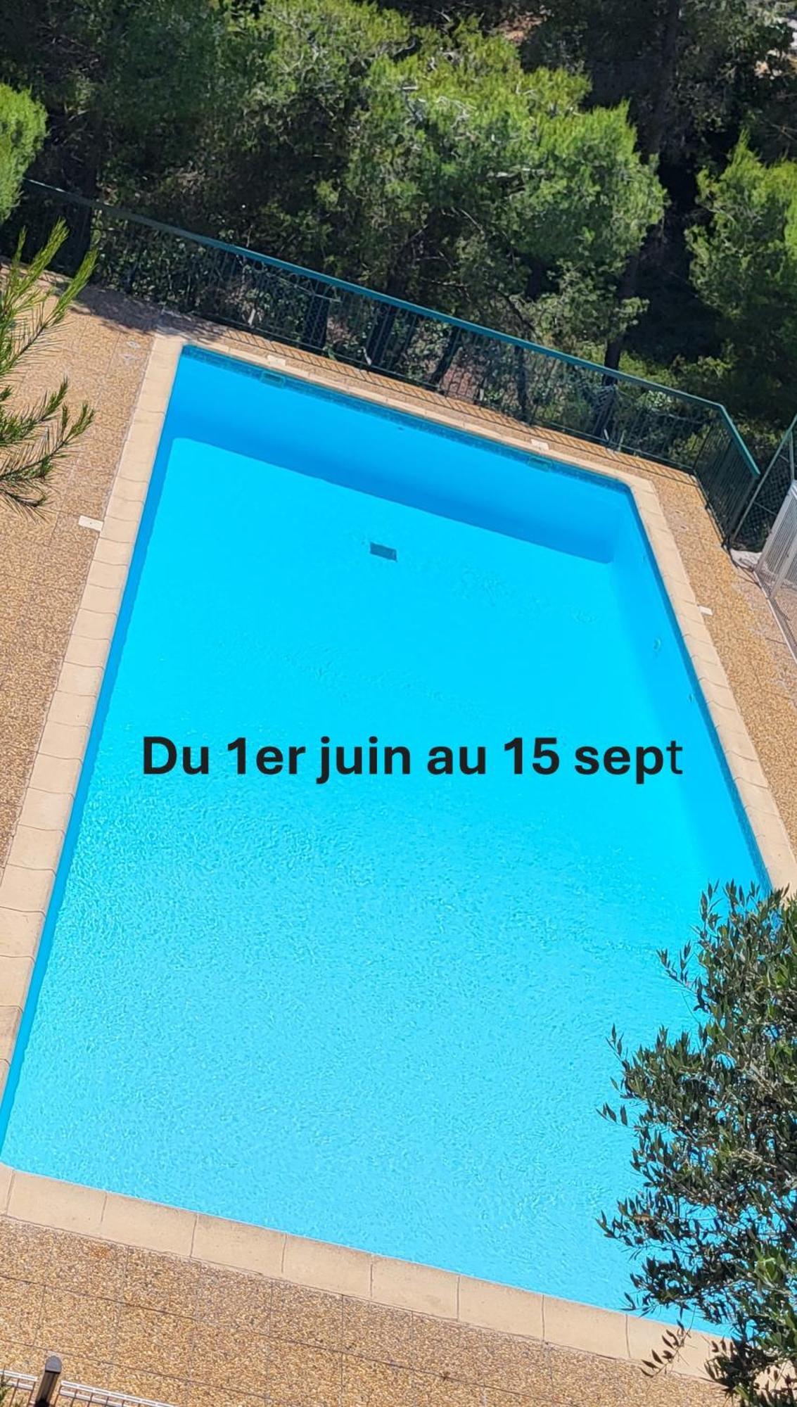 Appartement En Residence Avec Piscine Bandol Exterior photo